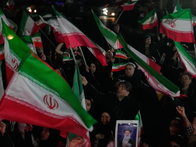 Irán USA Izrael útoky zhromaždenie protesty