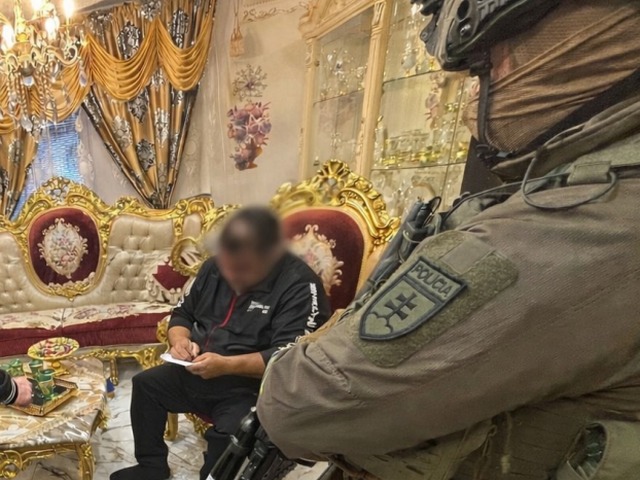 Polícia / Obchodovanie s ľuďmi /