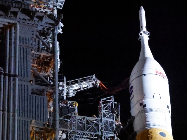 NASA Artemis Moonshot