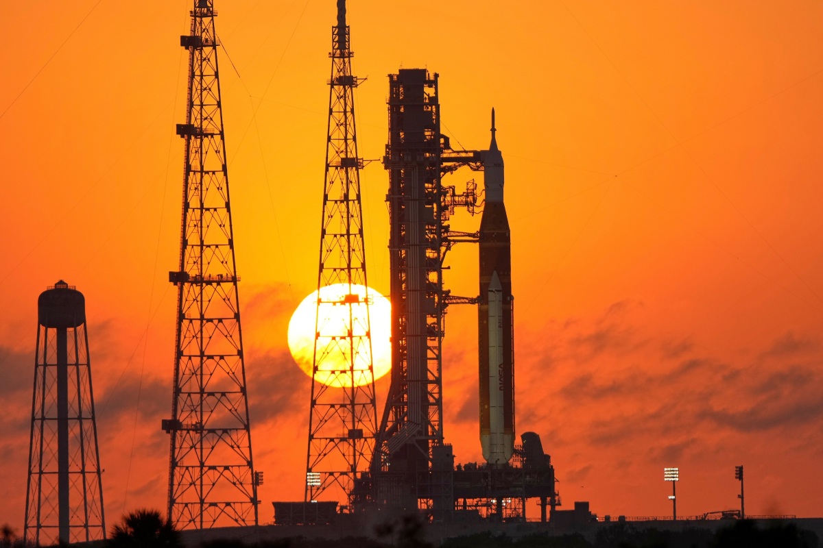 NASA Artemis Moonshot