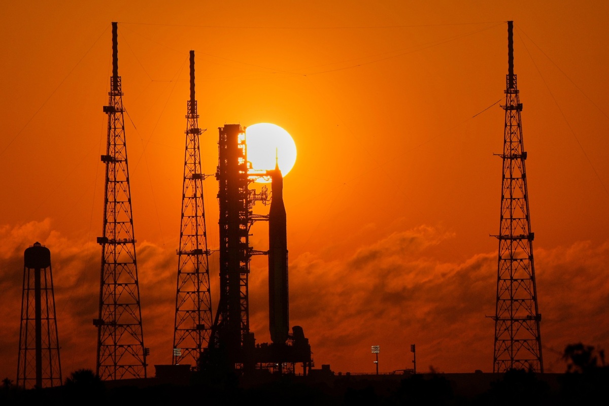 NASA Artemis Moonshot