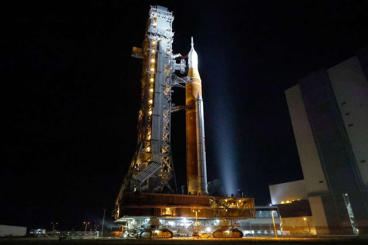 NASA Artemis Moonshot