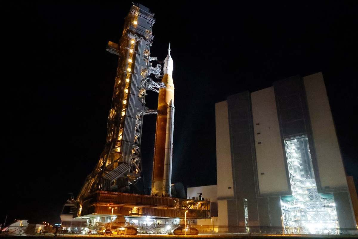 NASA Artemis Moonshot