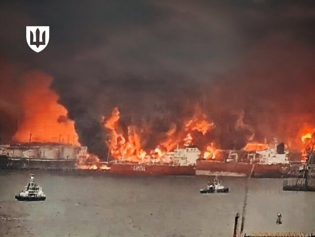 Leningradská oblasť, bombové Rusko, požiar, prístav