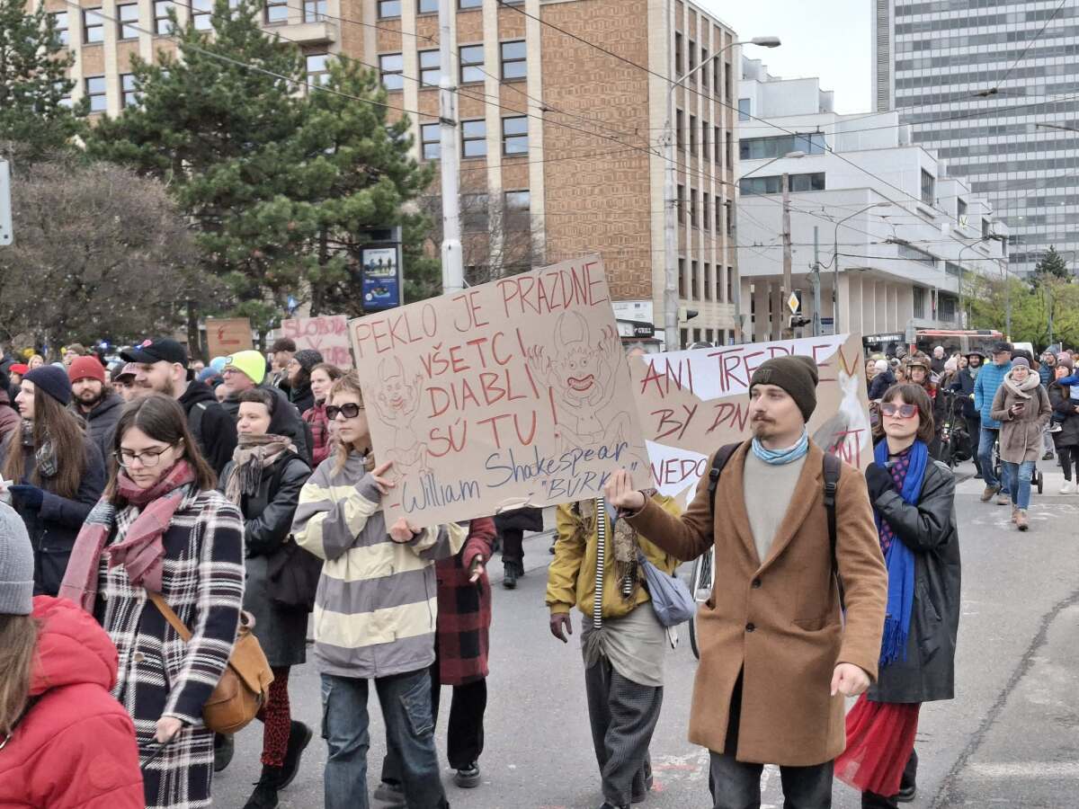 Veľká kultúrna mobilizácia, protest, pochod