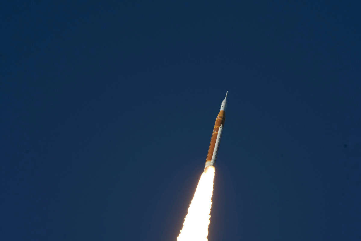 NASA Artemis Moonshot