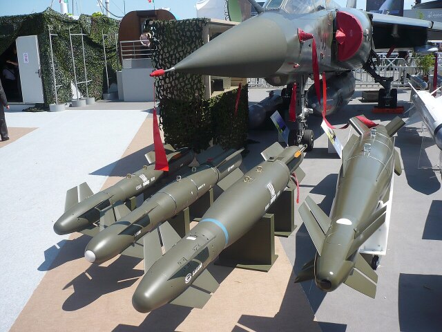 Francúzske rakety vzduch-zem AASM HAMMER 125 kg, 250 kg, 500 kg a 1000 kg