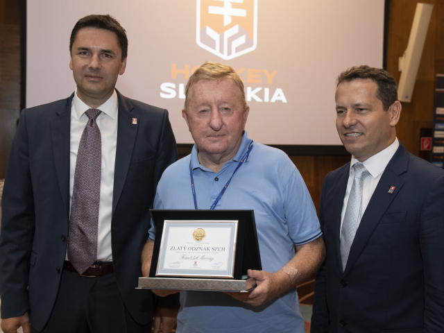 SR Bratislava hokej SZĽH kongres voľby prezident BAX