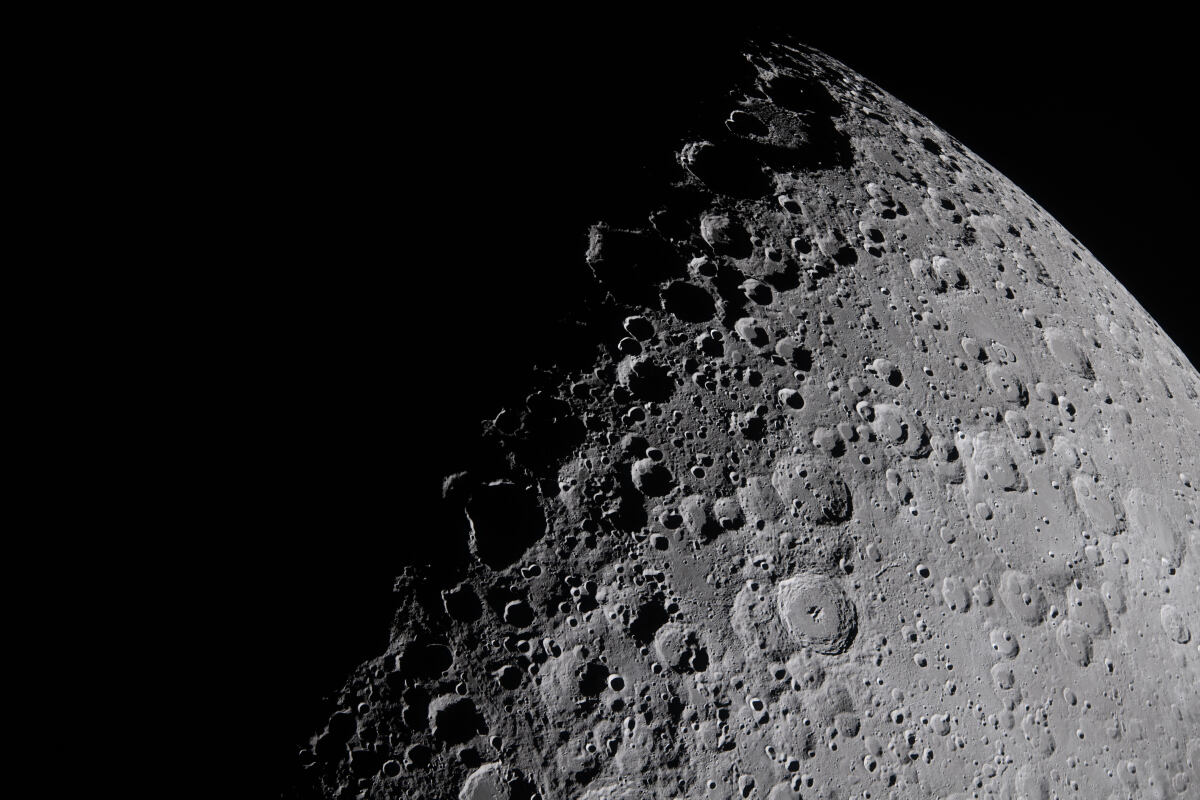 NASA Artemis Moonshot