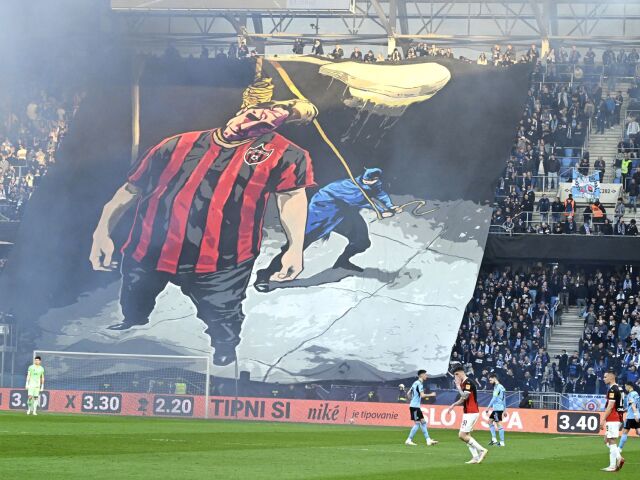 SR Bratislava futbal 5. kolo nadstavbovej časti Slovan choreo