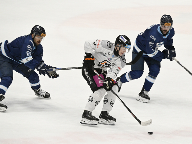 SR Bratislava hokej semifinále play off Tipsport ligy BAX