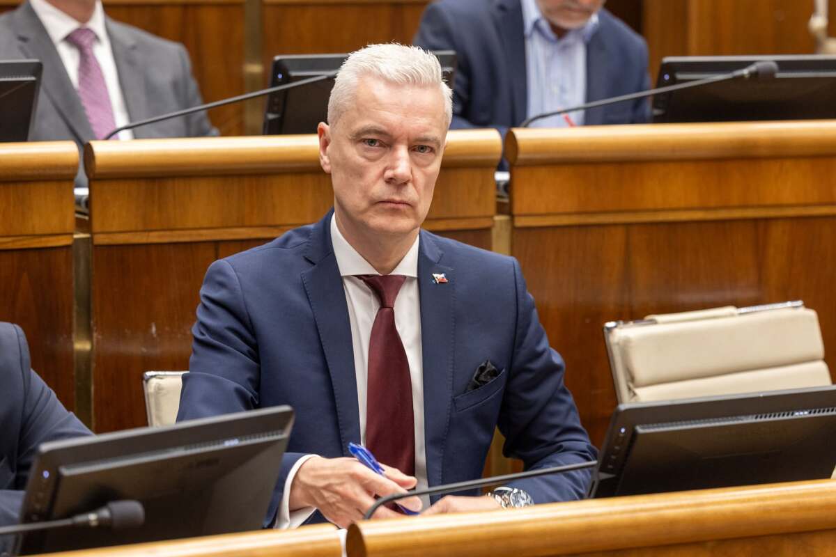rokovanie parlamentu, parlament, ferenčák