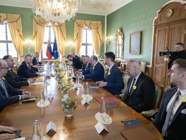 SR Prezident SK8 ÚMS ZMOS Prijatie BAX