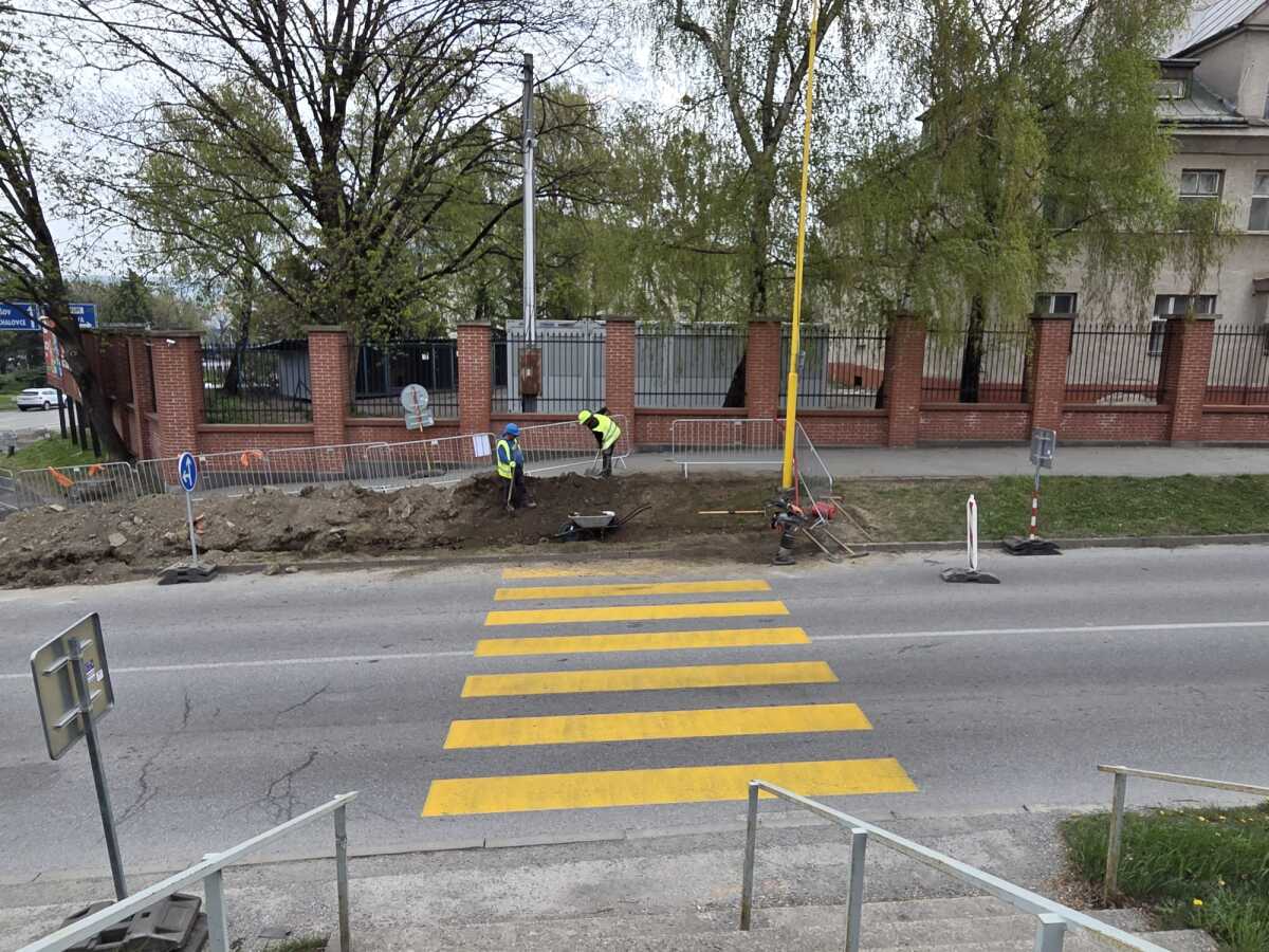 Priechod pre chodcov Kostolianska cesta  5 