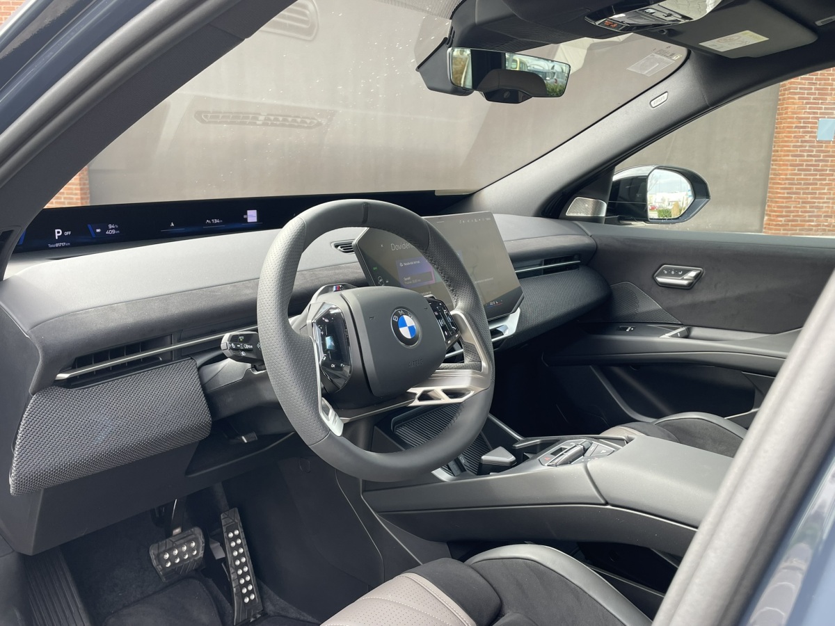BMW iX3 50 xDrive - test 2026