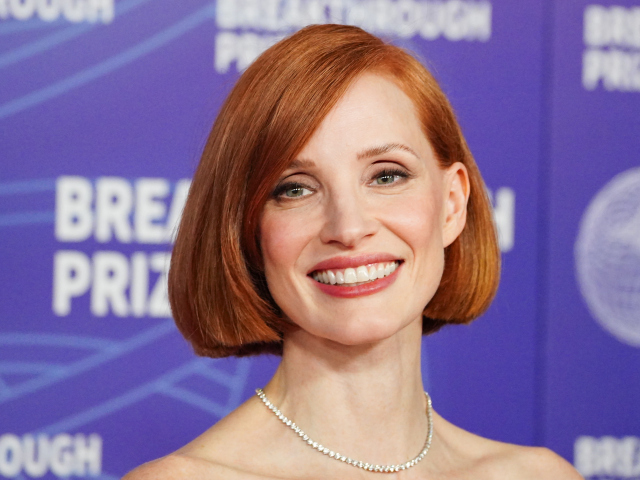 Herečka Jessica Chastain prišla v kreácii Oscar de la Renta. 