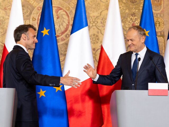 Macron, Tusk