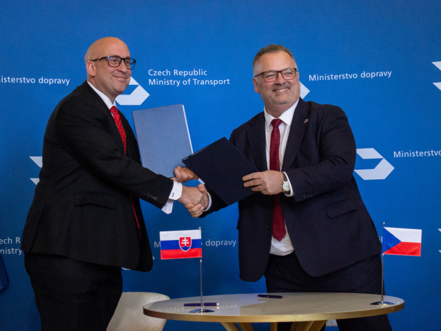 ČR SR Ráž Bednárik memorandum železnice VRT