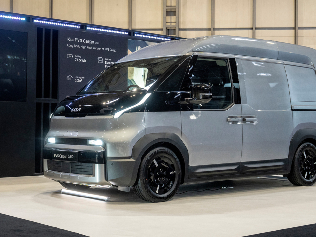 kia-pbv-pv5-cvshow-cargo-L2H2-digital-1920x1080-001