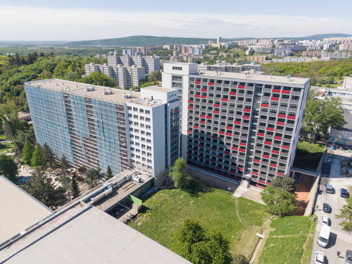 mlyny internat robo huttner 4  1 