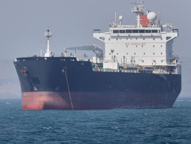 Hormuzský prieliv, Hormuz, tanker