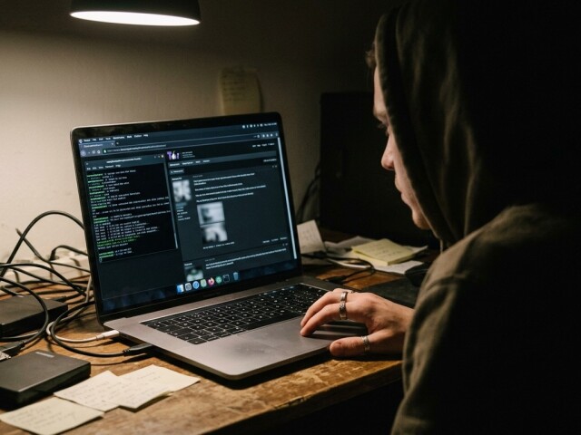 Zabudnite na krádež hesiel. Útočníkom stačí aj vaše meno a e-mail a prísť môžete o údaje aj peniaze