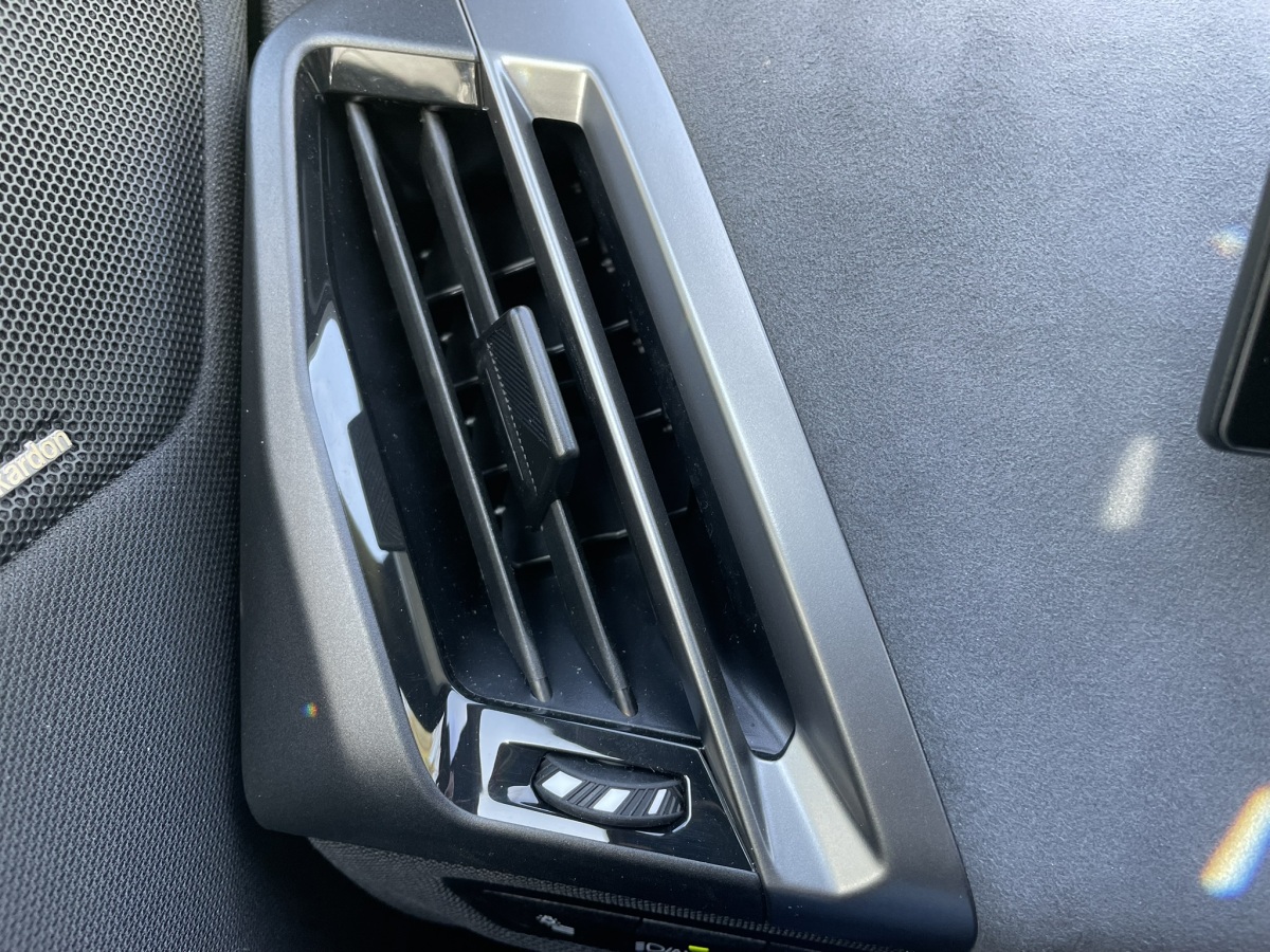 BMW iX xDrive60 - test 2026