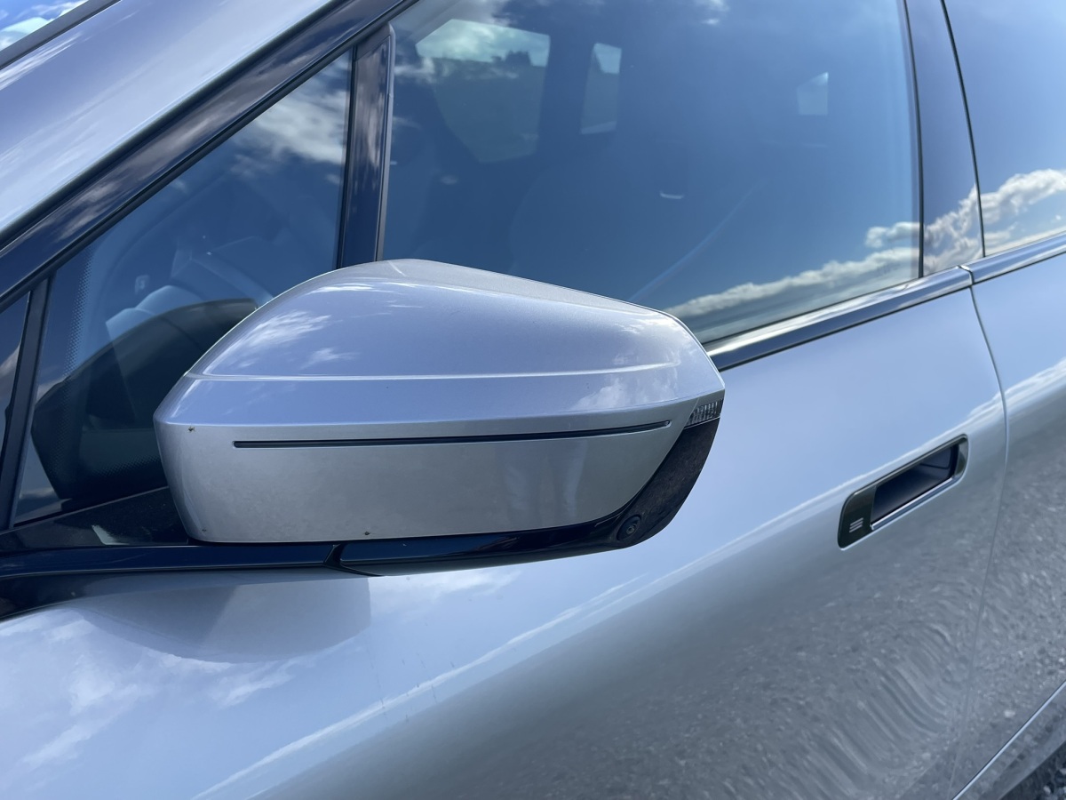 BMW iX xDrive60 - test 2026