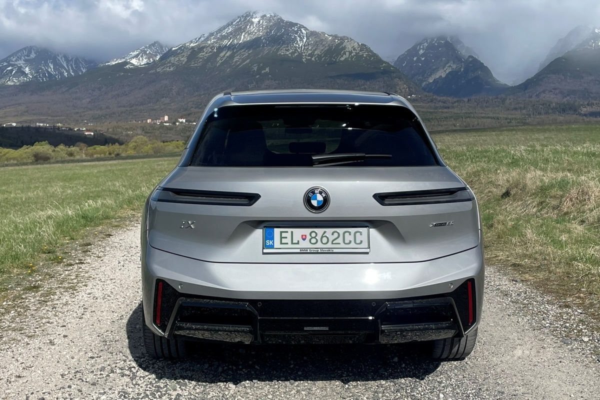 BMW iX xDrive60 - test 2026