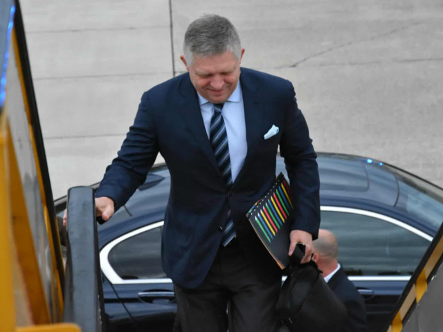 fico odlet lietadlo letisko