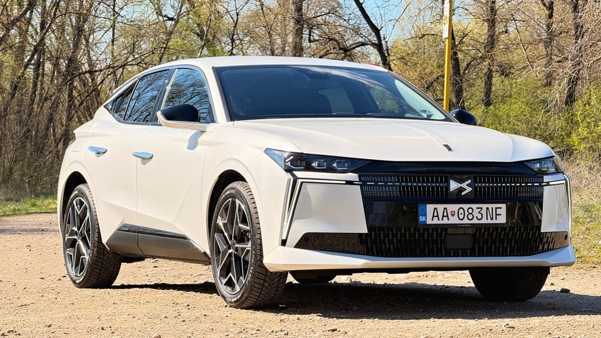 DS No4 Hybrid 145 (2026)