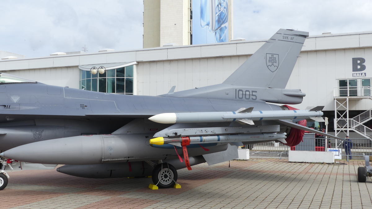 Stíhacie lietadlo F-16 Block 70 2