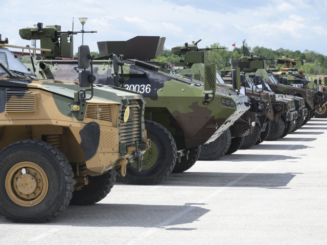 Automobilová technika na cvičení NATO - Srbsko
