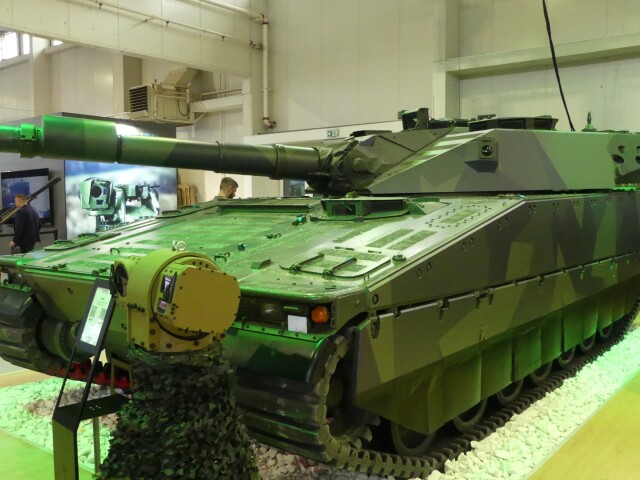 Tank 90120 od BAE Systems