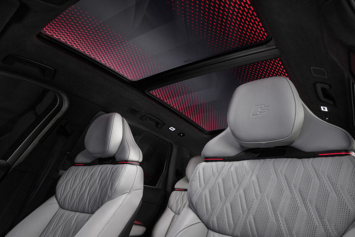 Audi Q9 - prvé snímky interiéru 2026