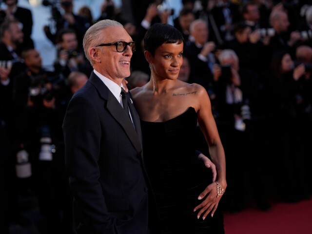 Herec Vincent Cassel a jeho priateľka Narah Baptista