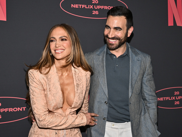 Jennifer Lopez a Brett Goldstein