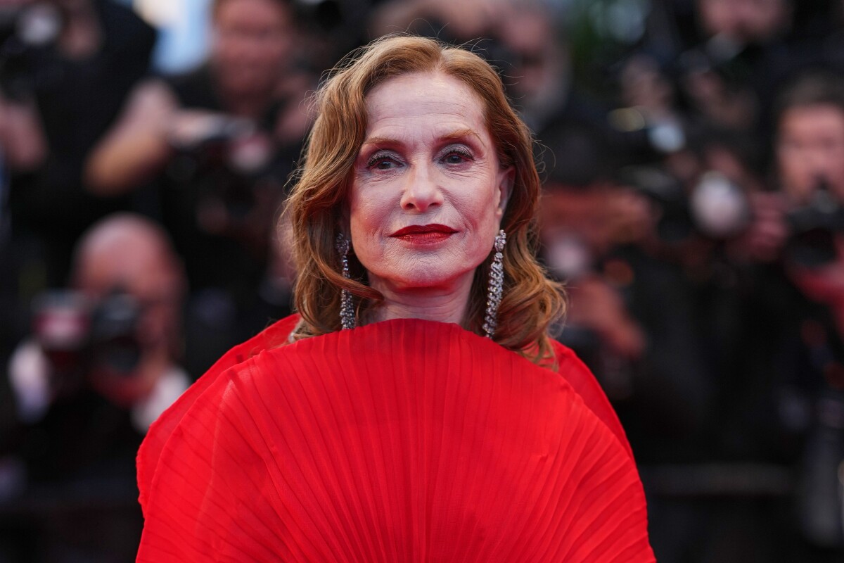 Isabelle Huppert v Cannes