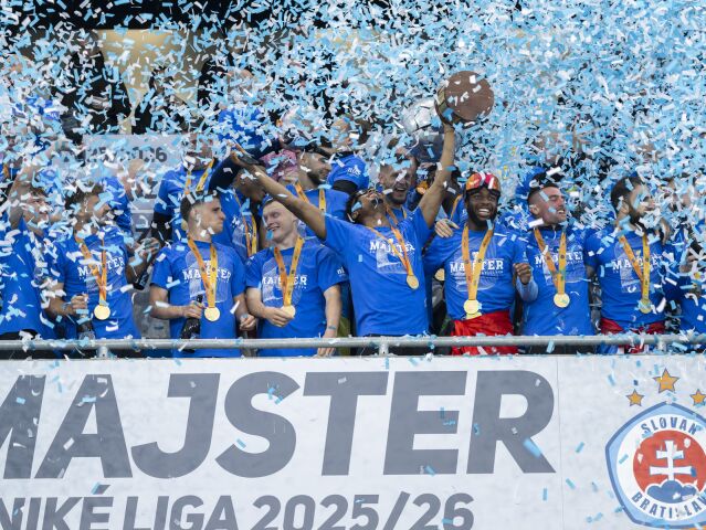 06. ŠK Slovan oslavy titul 2025/26