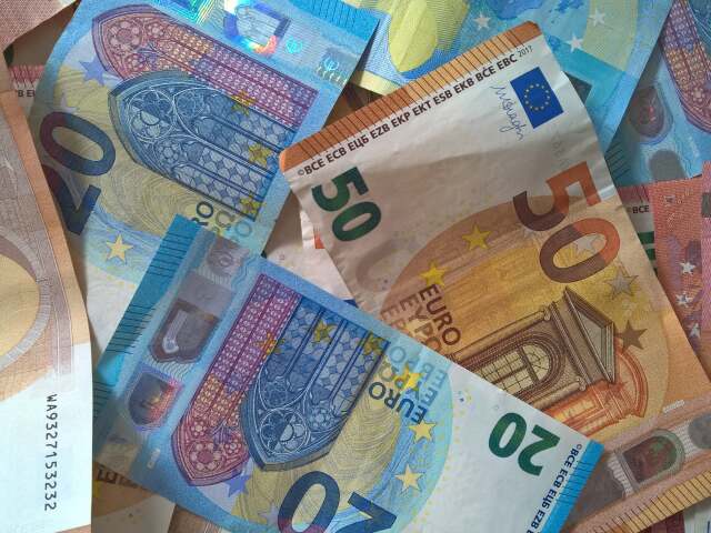 Money / Euro /