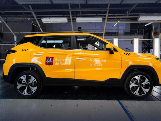 Moskvič 3e TAXI - 2026