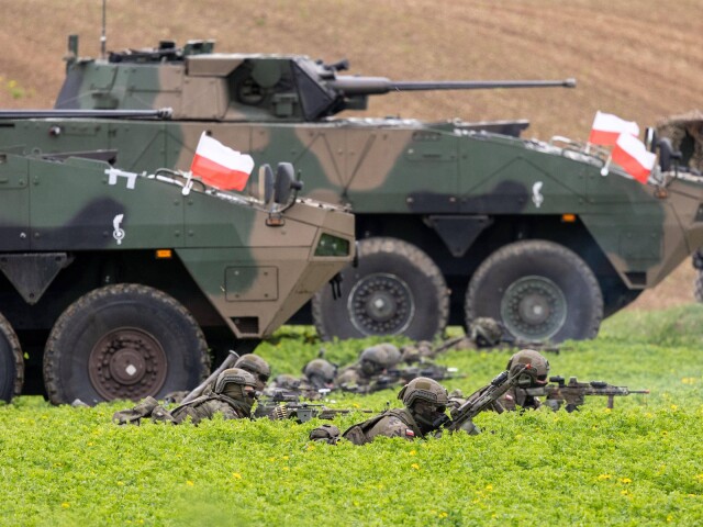 Májové poľsko-litovsko-portgalsko-americké vojenské manévre pri Suvalskom koridore, ktorého ovládnutie Ruskom by mohlo odrezať Pobaltie od NATO.