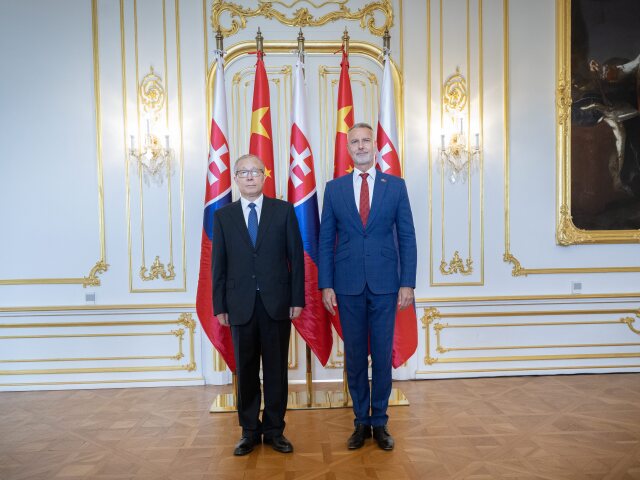SR Čína NRSR Raši NĽZ Li Hongzhong návšteva prijatie BAX