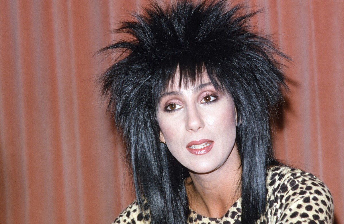 Cher s extravagantným účesom