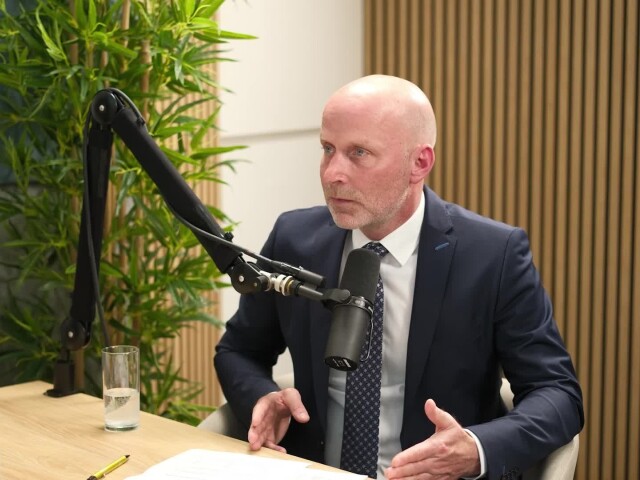 Maroš Ovčarik, Moje peniaze