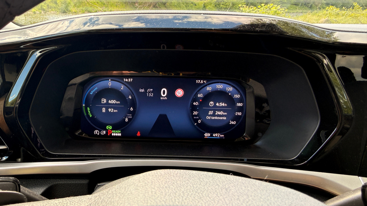 Ford Grand Tourneo Connect PHEV (2026)