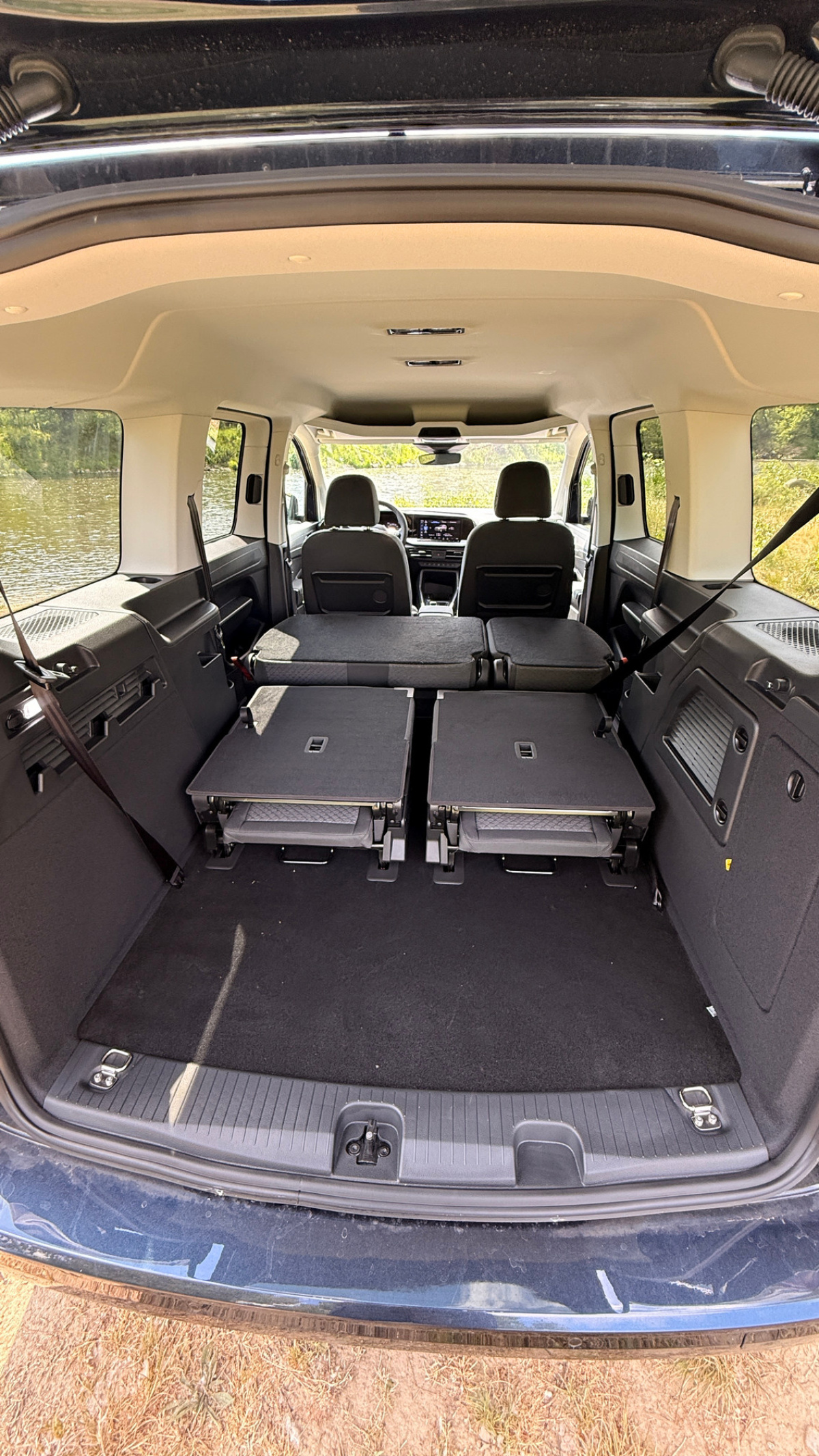 Ford Grand Tourneo Connect PHEV (2026)