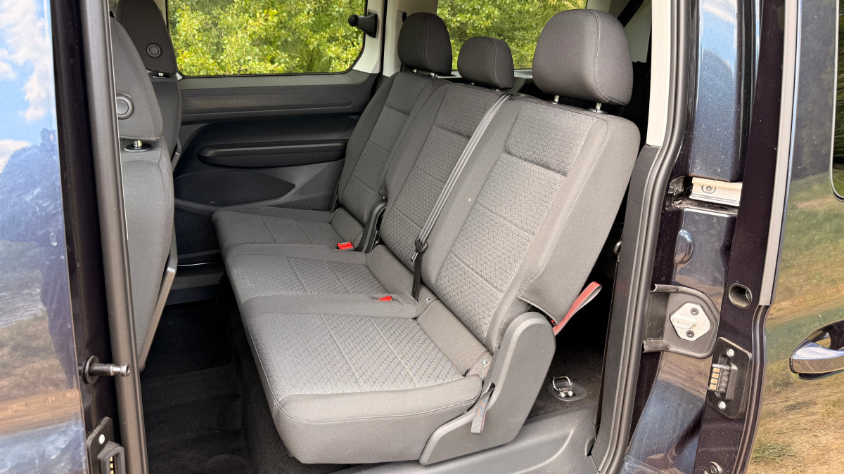Ford Grand Tourneo Connect PHEV (2026)