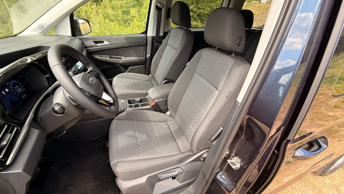 Ford Grand Tourneo Connect PHEV (2026)