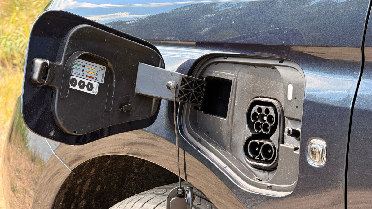 Ford Grand Tourneo Connect PHEV (2026)